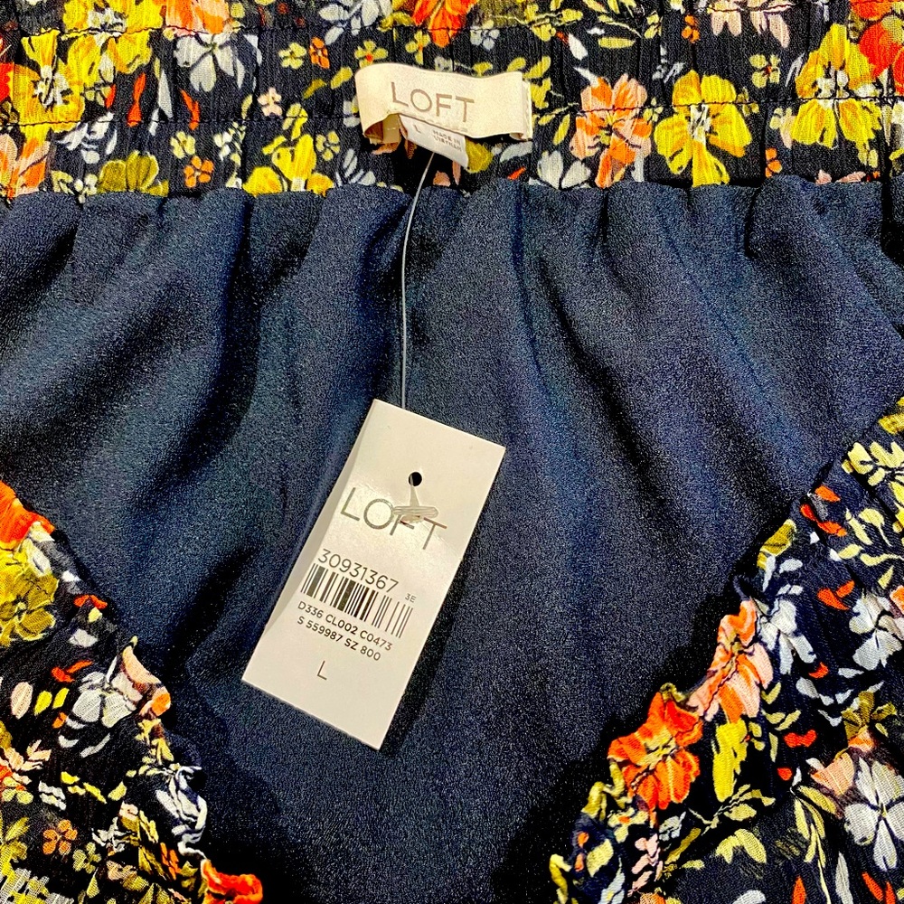 NWT-Loft-Floral-lined elastic waist skirt. So cute and comfortable. - Picture 4 of 4
